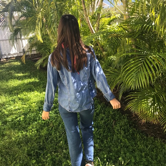 Button down Jean jacket - Picture 2 of 3